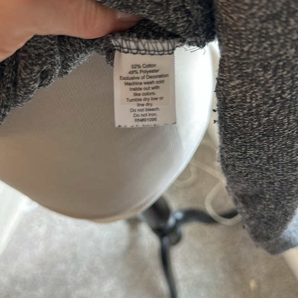 Rad Vibes Only “BE A GOOD HUMAN” Grey Sweatshirt, Small, EUC - Picture 6 of 7